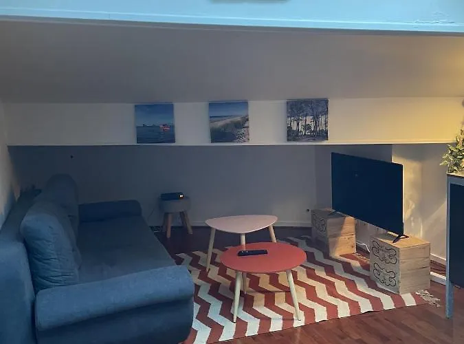 Grand Studio A Cote De La Gare